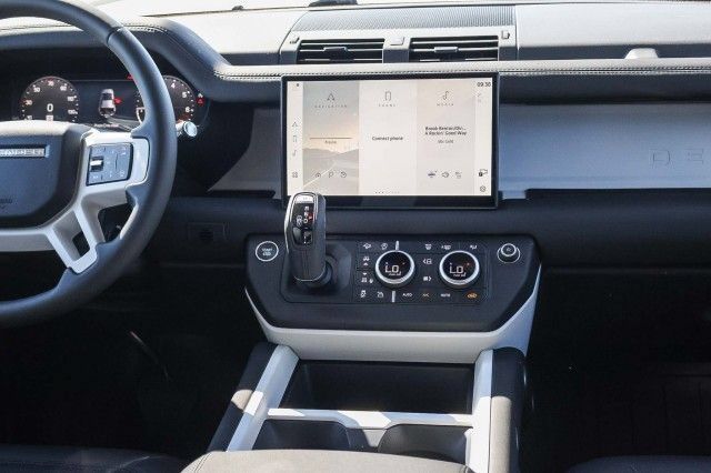 Certified 2025 Land Rover Defender 110 S AWD/4WD image 15