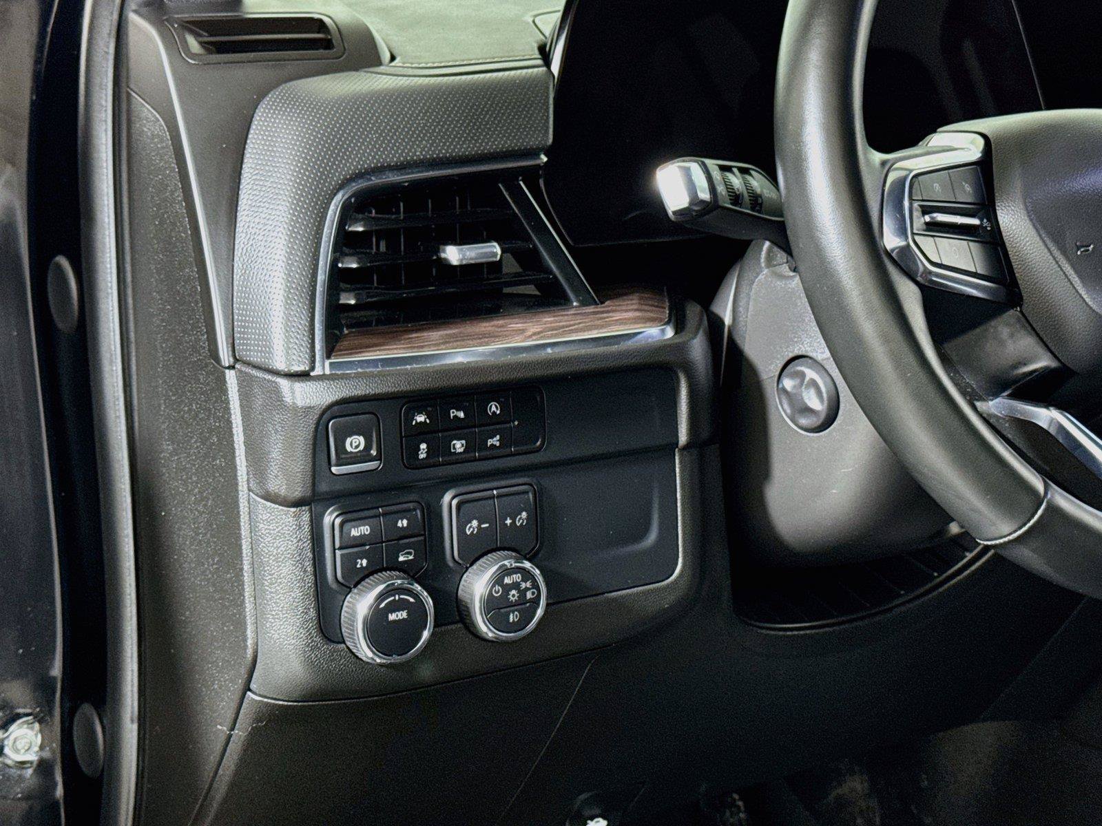 Certified 2025 Chevrolet Tahoe Premier AWD/4WD image 8