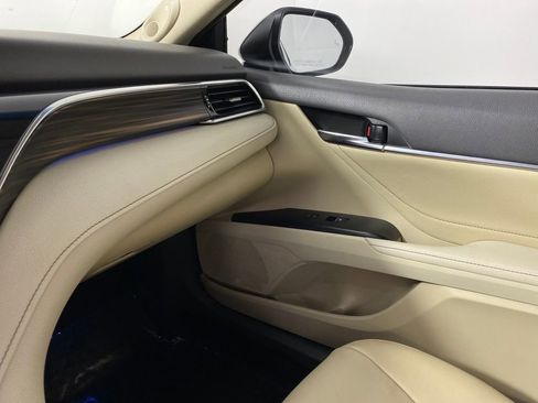 Used 2018 Toyota Camry XLE w/ Audio Package image 23