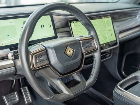 Used 2022 Rivian R1T Launch Edition image 25