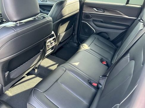 New 2026 Jeep Grand Cherokee Limited image 41