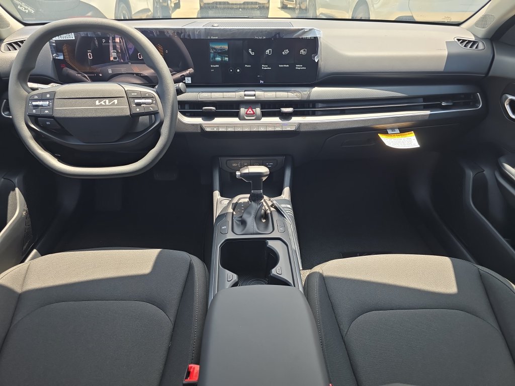 New 2026 Kia K4 FWD image 12