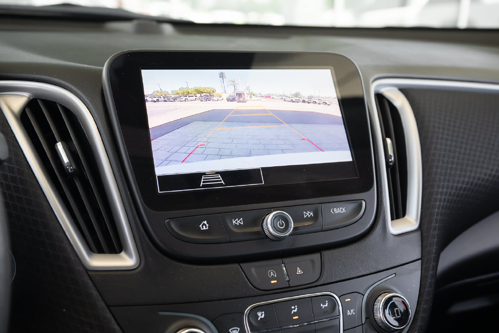 Used 2023 Chevrolet Malibu LT FWD image 32