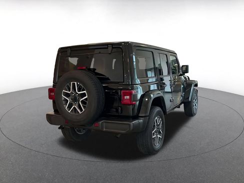 Used 2025 Jeep Wrangler Unlimited Sahara AWD/4WD image 14