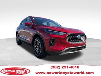 Used 2025 Ford Escape PHEV video 1