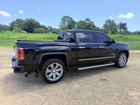 Used 2018 GMC Sierra 1500 Denali w/ Denali Ultimate Package AWD/4WD image 4