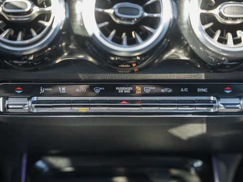 Certified 2023 Mercedes-Benz GLB 250 4MATIC image 24