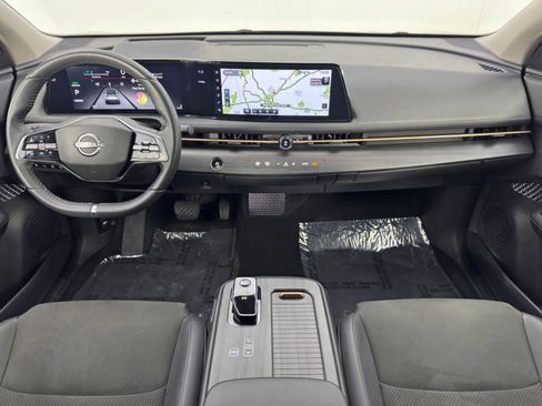 Used 2024 Nissan Ariya AWD image 11