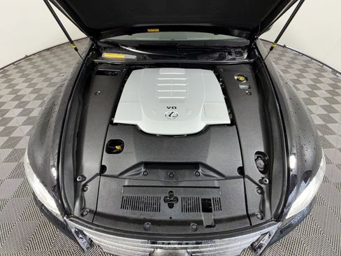 Used 2016 Lexus LS 460 w/ Comfort Package image 28