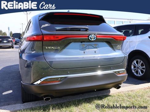 Used 2021 Toyota Venza XLE w/ Softex Package image 15