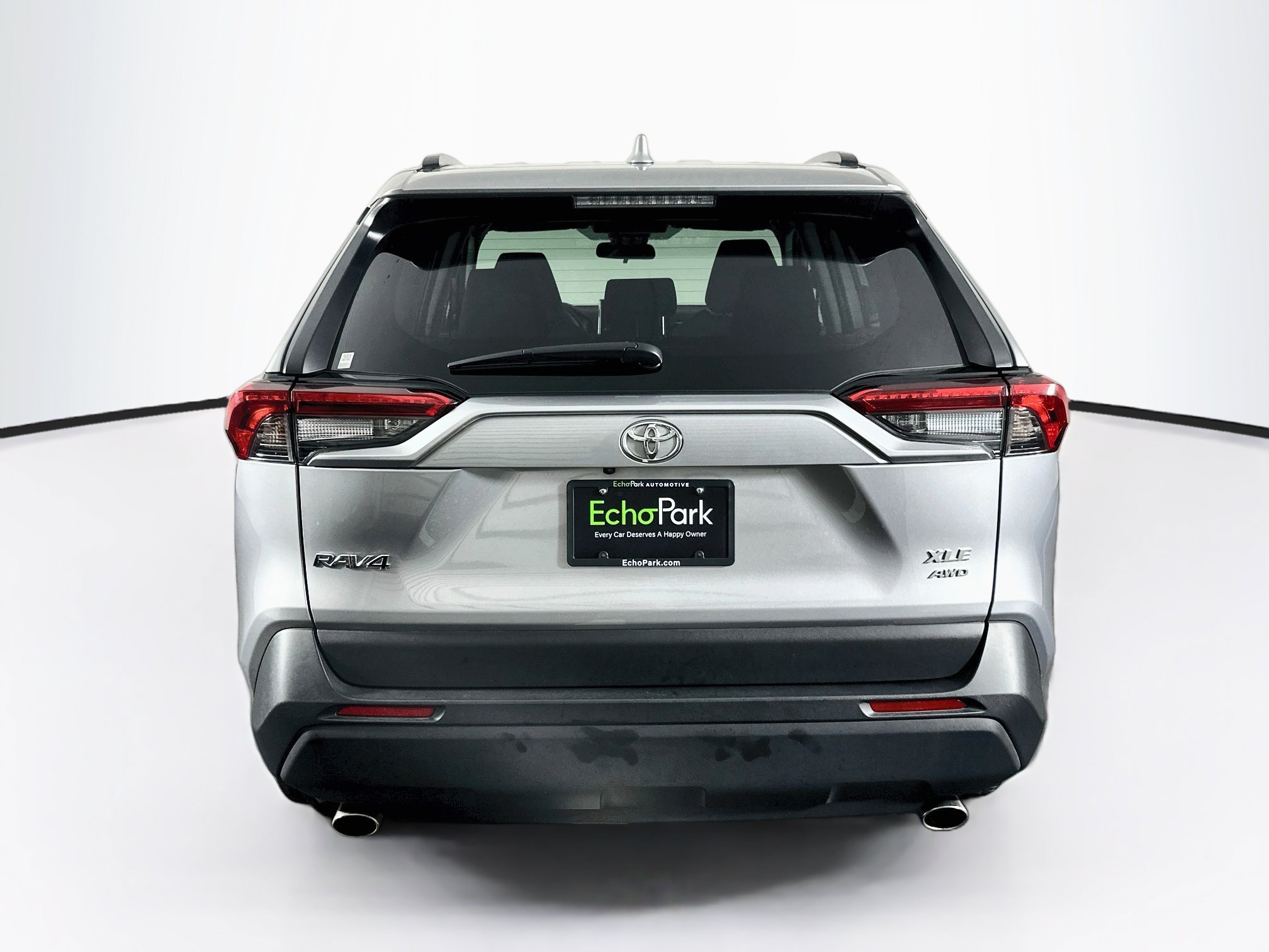 Used 2025 Toyota RAV4 XLE AWD/4WD image 7