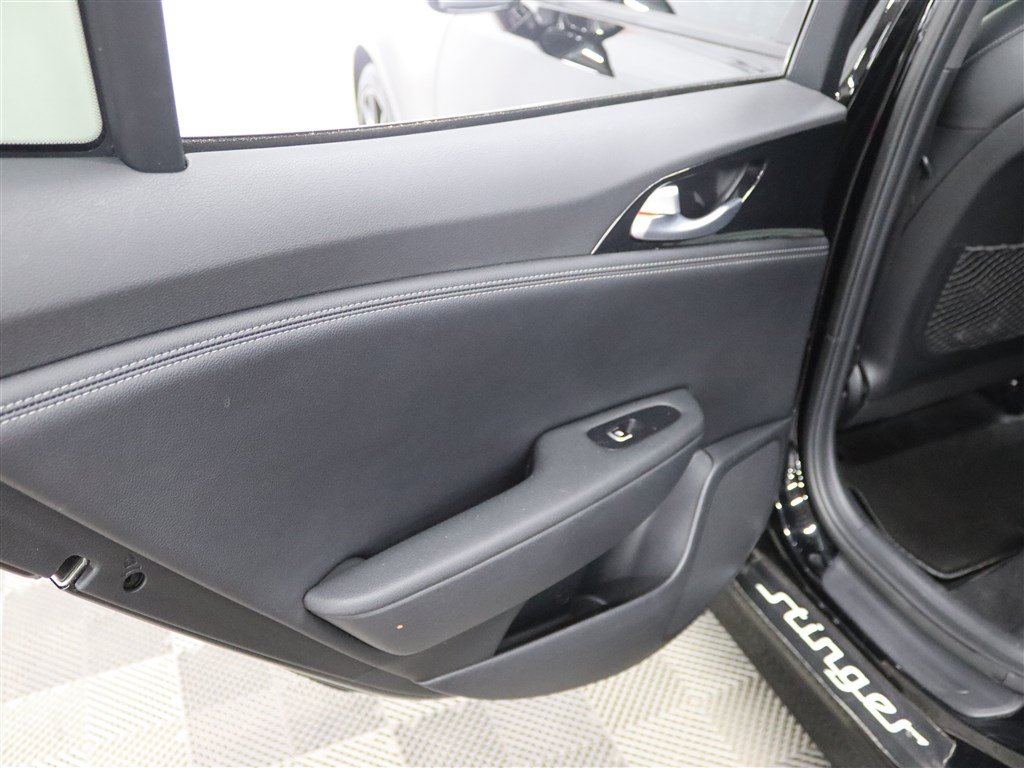 Used 2022 Kia Stinger GT-Line RWD image 20