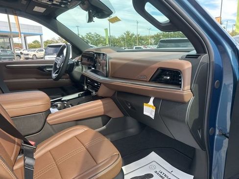 New 2026 Chevrolet Suburban High Country image 37