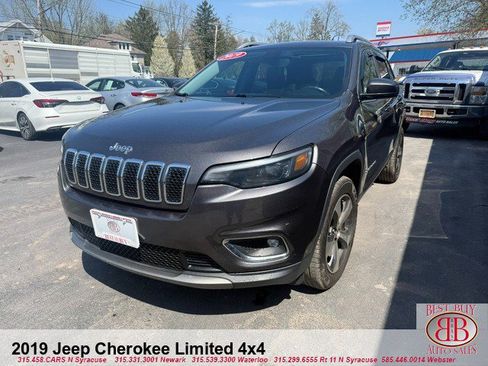 Used 2019 Jeep Cherokee Limited AWD/4WD image 3