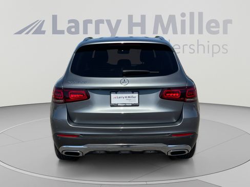 Used 2022 Mercedes-Benz GLC 300 w/ Premium Package Lite image 4