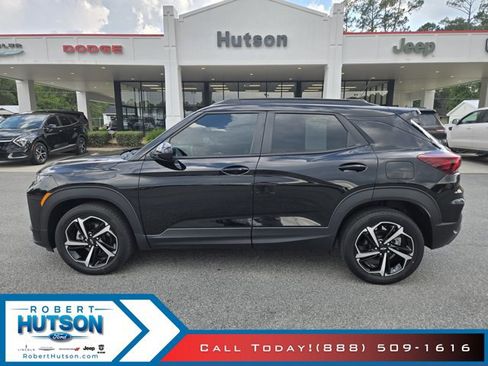 Used 2022 Chevrolet TrailBlazer RS image 1