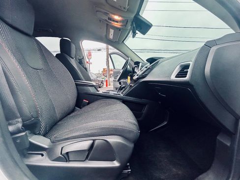 Used 2017 Chevrolet Equinox LT w/ Convenience Package image 36