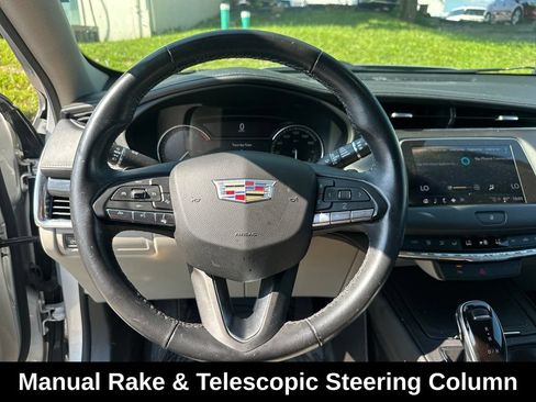 Used 2022 Cadillac XT4 Premium Luxury w/ Safety Alert Package AWD/4WD image 14