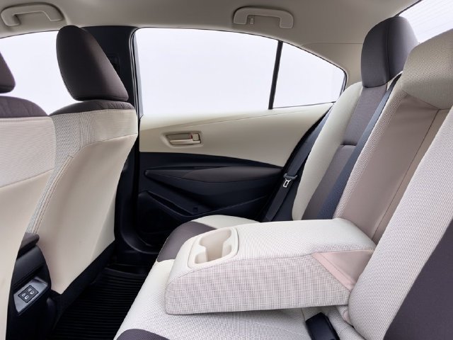 Used 2025 Toyota Corolla LE w/ Convenience Package FWD image 28