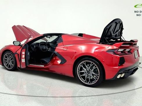 Used 2024 Chevrolet Corvette Stingray Preferred Conv w/ Z51 Performance Package RWD image 16