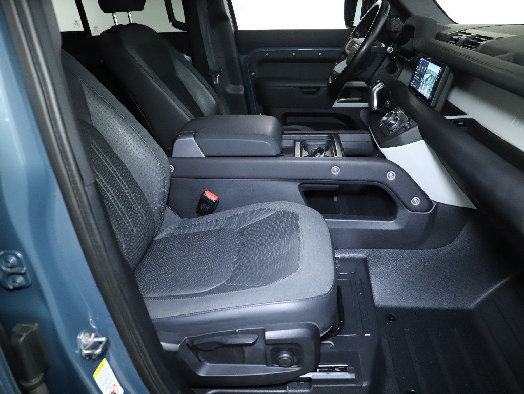 Used 2021 Land Rover Defender 110 S AWD/4WD image 29