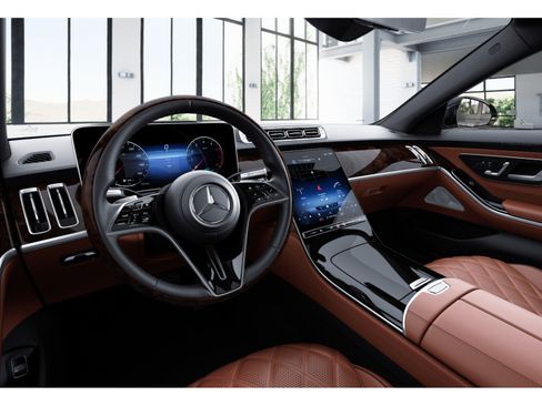 Used 2022 Mercedes-Benz S 500 4MATIC image 3