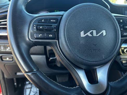 Certified 2022 Kia Niro LXS image 23