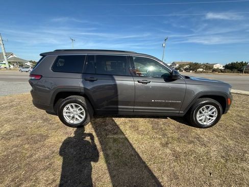 Used 2024 Jeep Grand Cherokee L Laredo w/ Luxury Tech Group I image 8