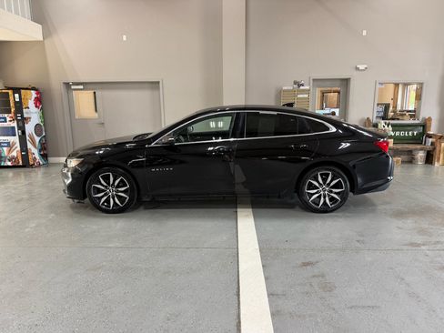 Used 2016 Chevrolet Malibu LT w/ Leather Package FWD image 1