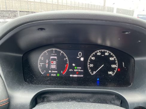 Used 2023 Honda HR-V Sport image 4