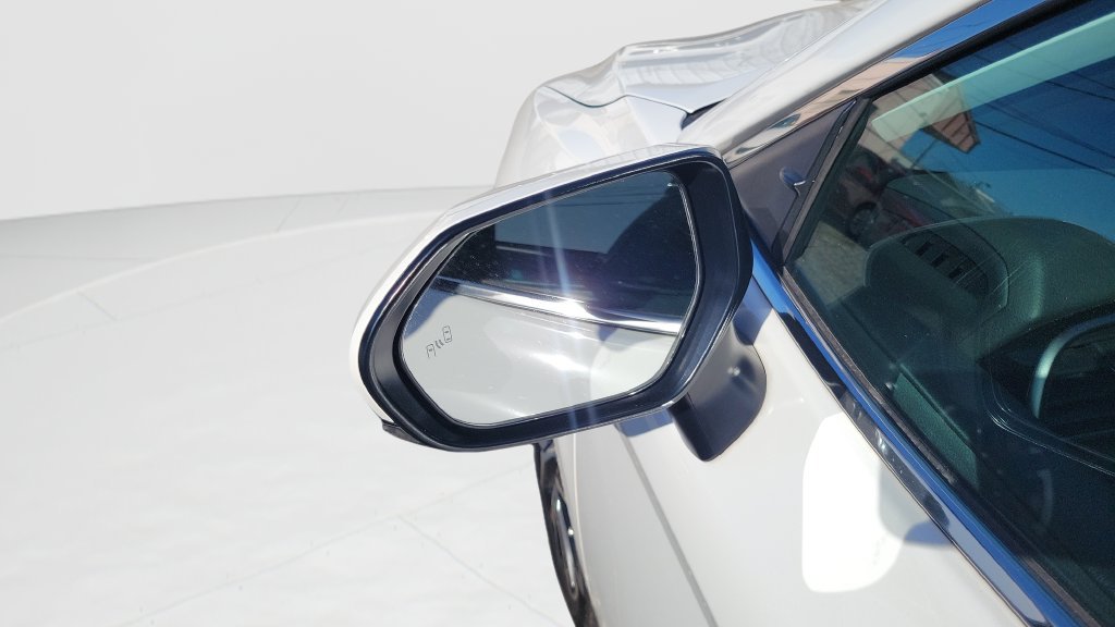 Used 2024 Toyota Camry SE w/ Convenience Package FWD image 10