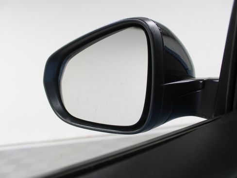 Used 2025 Chevrolet Trax RS image 18