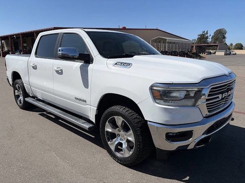 Used 2023 RAM 1500 Laramie AWD/4WD image 1