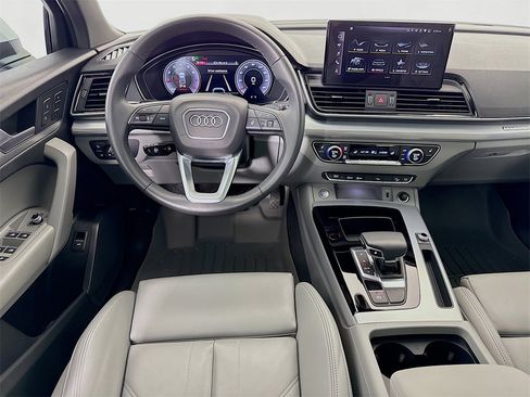 Used 2024 Audi Q5 2.0T Premium image 22