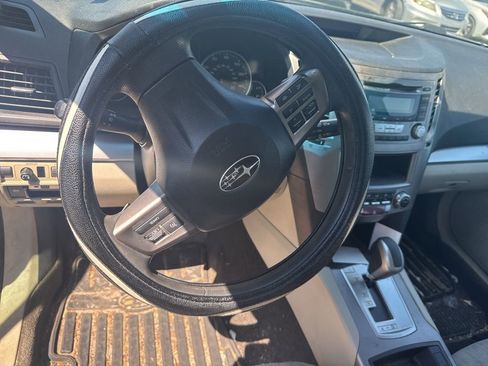 Used 2014 Subaru Outback 2.5i w/ Popular Package #1A image 9