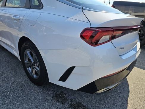 Used 2021 Kia K5 LXS image 12
