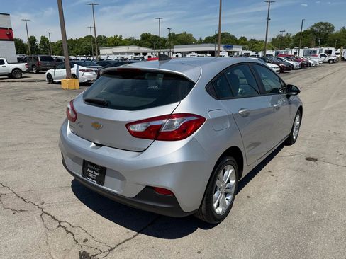 Used 2019 Chevrolet Cruze LS w/ LS Convenience Package FWD image 5