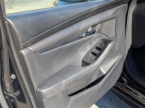 Used 2024 MAZDA MAZDA3 s image 12