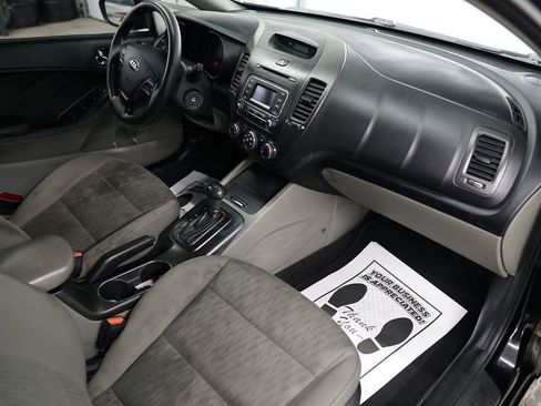 Used 2016 Kia Forte LX image 38