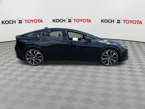 Used 2024 Toyota Prius Prime FWD image 9