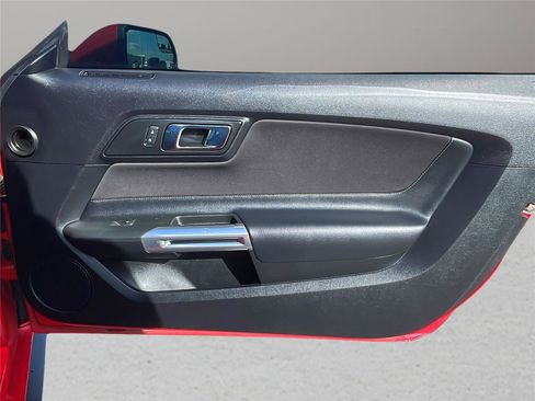 Used 2017 Ford Mustang GT image 13