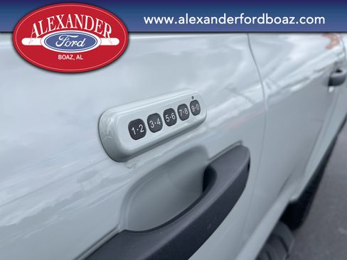 Used 2024 Ford Ranger XLT w/ Technology Package image 9