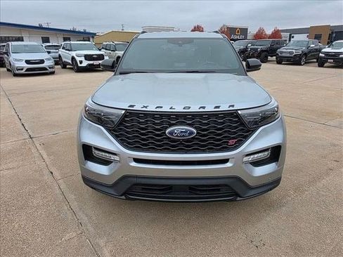 Used 2022 Ford Explorer ST w/ Equipment Group 401A image 2