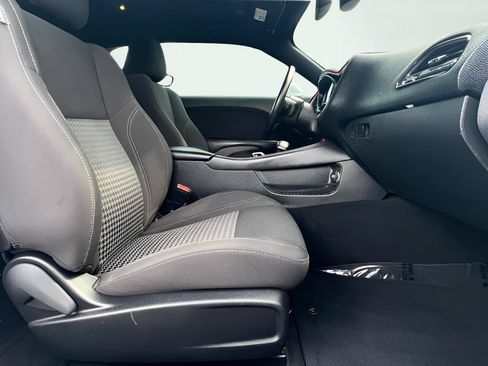 Used 2019 Dodge Challenger SXT RWD image 22