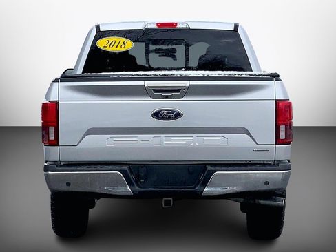 Used 2018 Ford F150 Lariat w/ Equipment Group 502A Luxury image 6