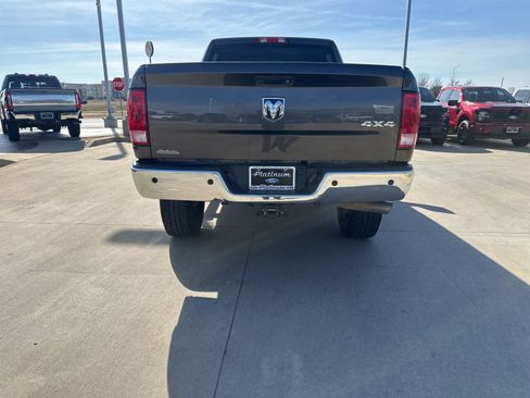 Used 2018 RAM 2500 Tradesman w/ Chrome Appearance Group image 4