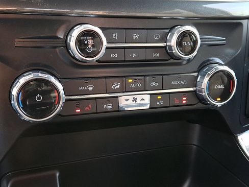 Certified 2022 Ford F150 XLT w/ Equipment Group 302A High image 15