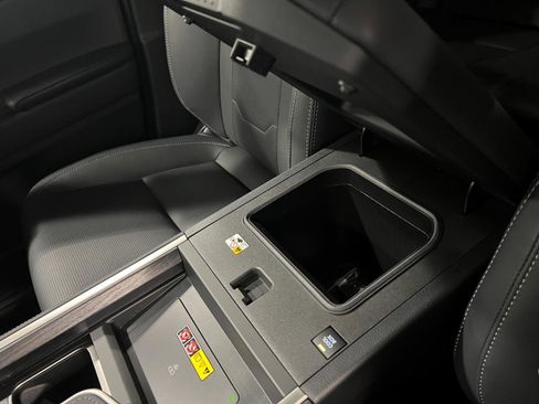 Used 2026 Lexus GX 550 w/ Cold Area Package image 21