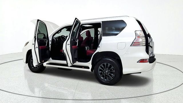 Used 2022 Lexus GX 460 Premium w/ Premium Package AWD/4WD image 16