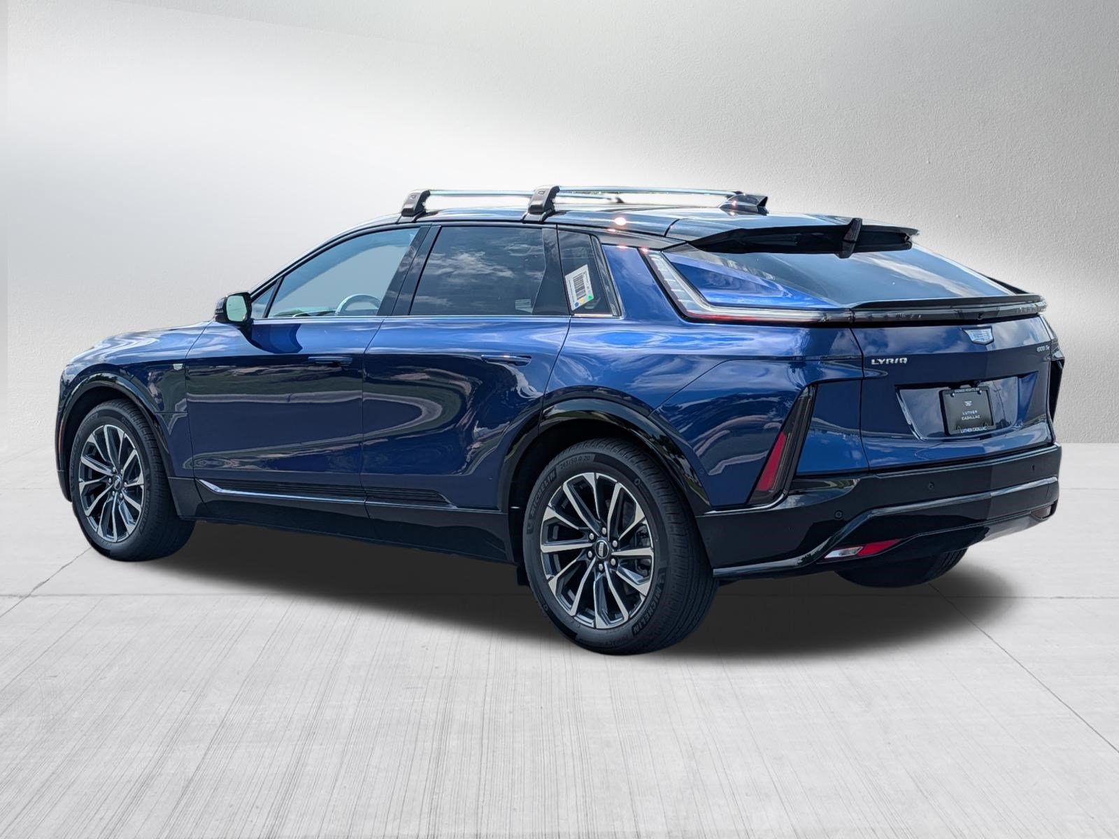 Used 2026 Cadillac Lyriq Premium Sport w/ LPO, Floor Liner Package AWD/4WD image 4